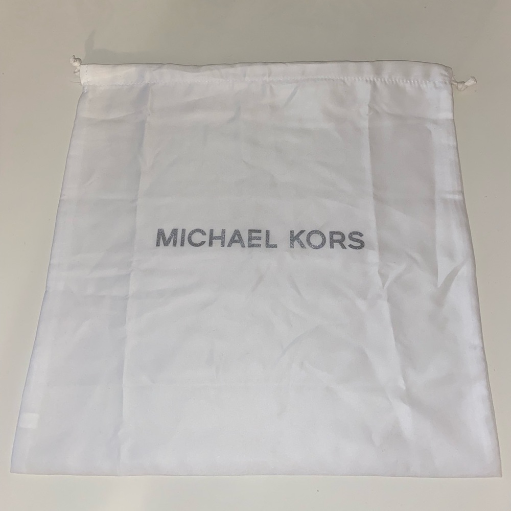 MK dust bag